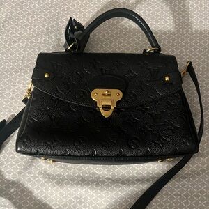 Authentic Louis Vuitton Shoulder Bag , without tags .
